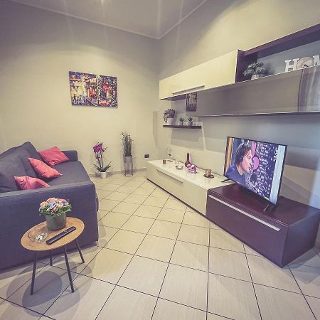 La Casa Di Emma Apartment Terni Bagian luar foto