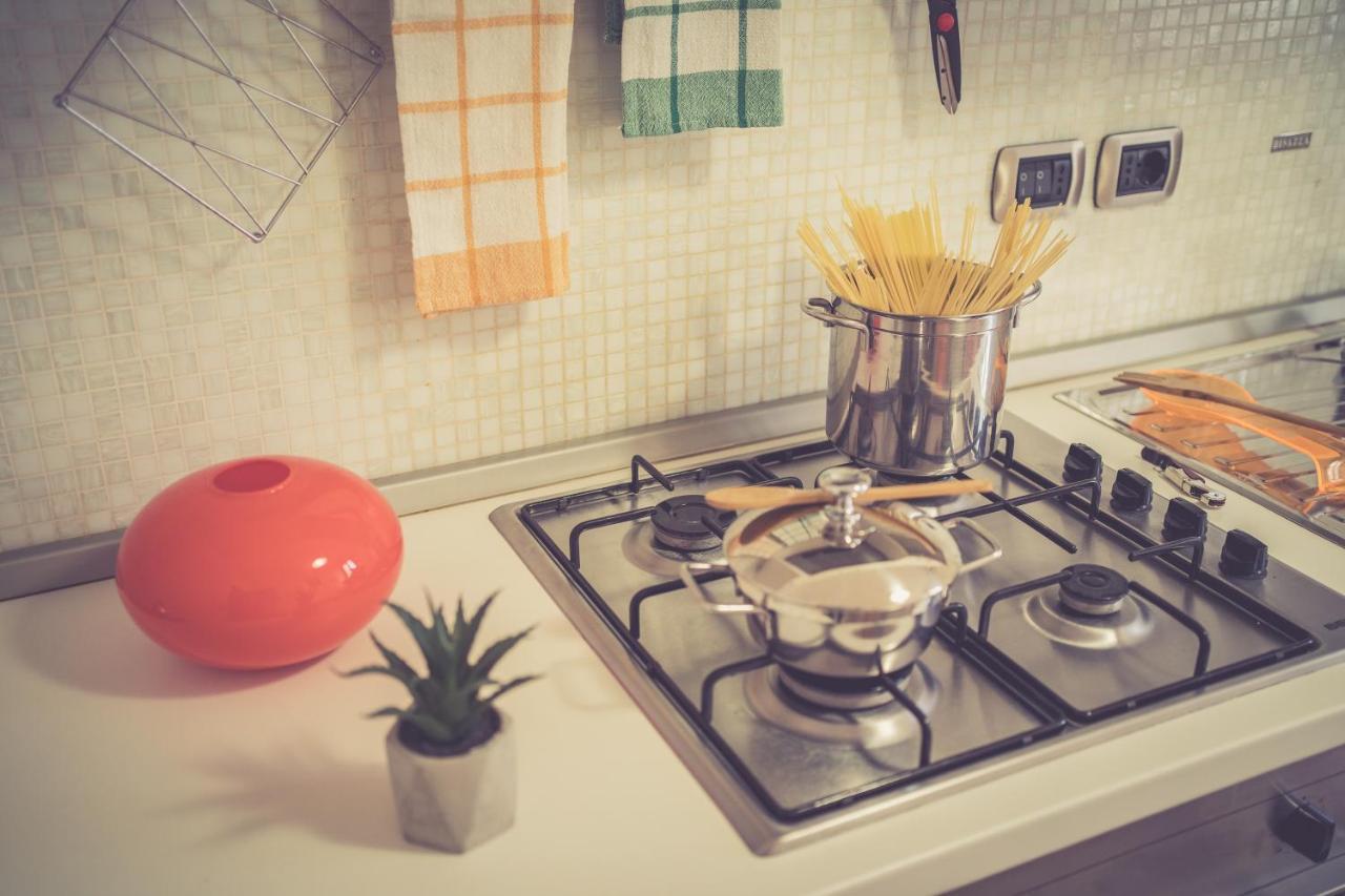 La Casa Di Emma Apartment Terni Bagian luar foto